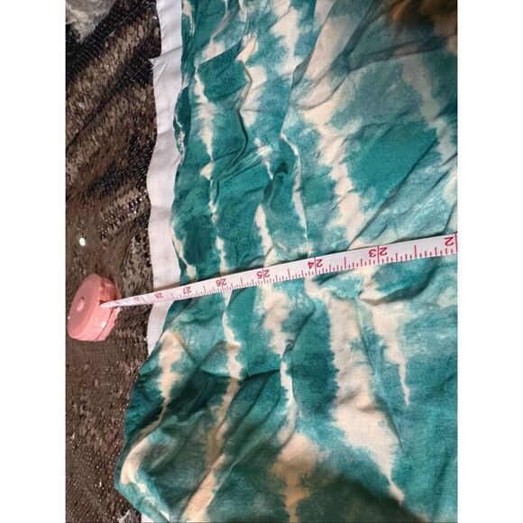 Torrid 4/5 plus size tie dye mini  challis cold shoulder  trapeze dress - Picture 5 of 5